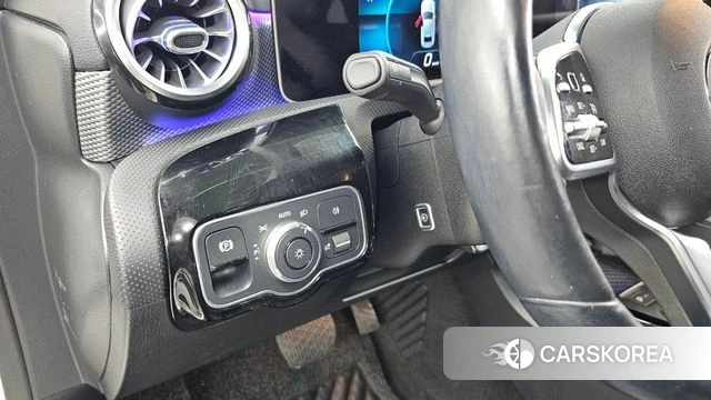 Mercedes-Benz A-Class W177 id 4683696 из Кореи 10
