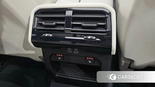 BMW 5 Series (G60) id 3792752 из Кореи 10