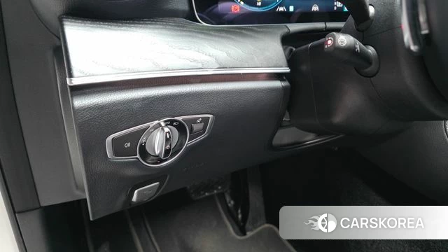Mercedes-Benz E-Class W213 id 4303283 из Кореи 10