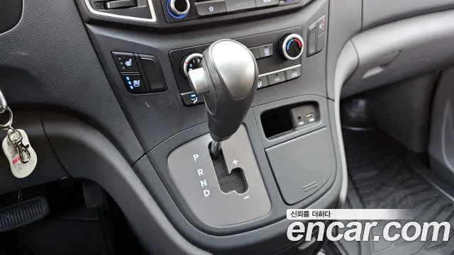 Hyundai The New Grand Starex id 2520342 из Кореи 10