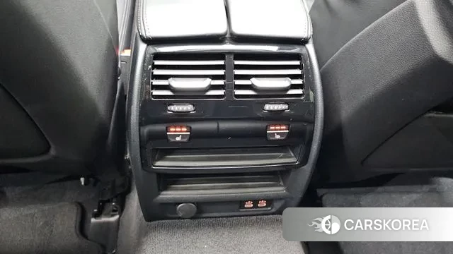 BMW 5 Series (G30) id 3582521 из Кореи 10