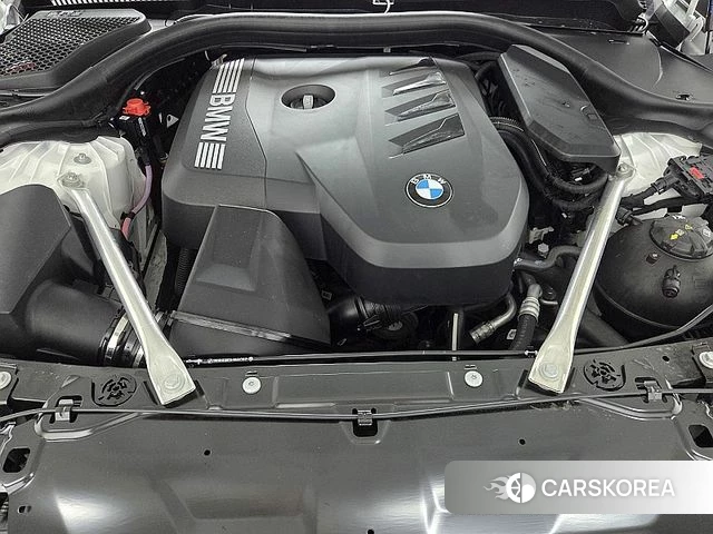 BMW 5 Series (G60) id 4493403 из Кореи 10