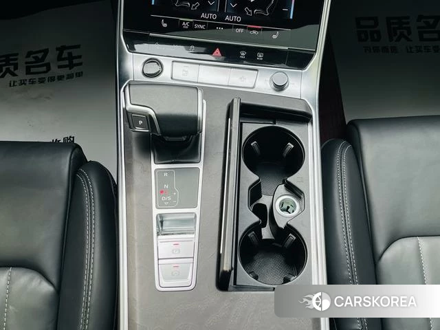 Audi A6L id 4359000 из Китая 10