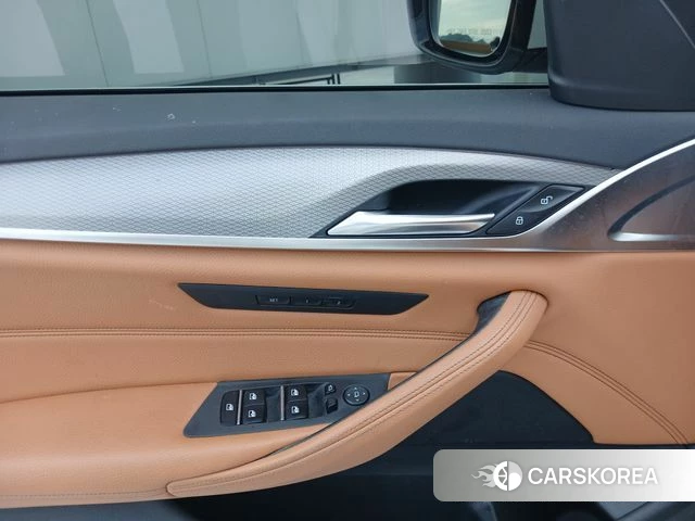 BMW 5 Series (G30) id 4795040 из Кореи 10