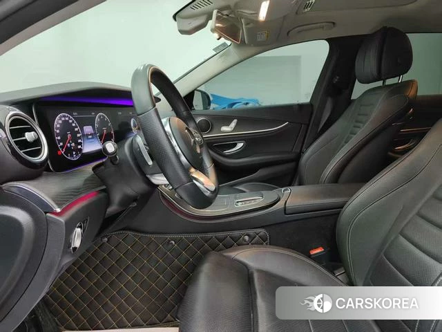 Mercedes-Benz E-class id 3882326 из Китая 10