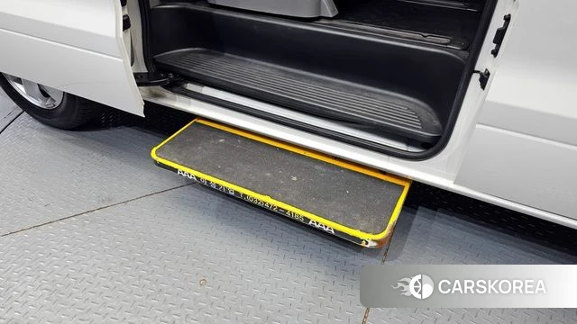 Hyundai The New Grand Starex id 3924053 из Кореи 10