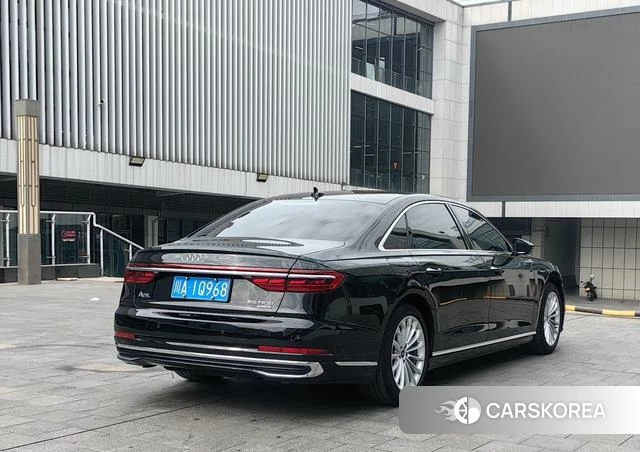 Audi A8 id 4307175 из Китая 10