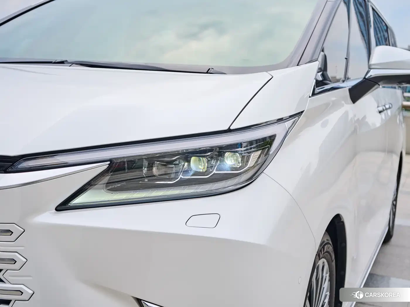 Lexus LM id 4548267 из Китая 10