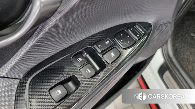 Hyundai Veloster (JS) id 3214866 из Кореи 10