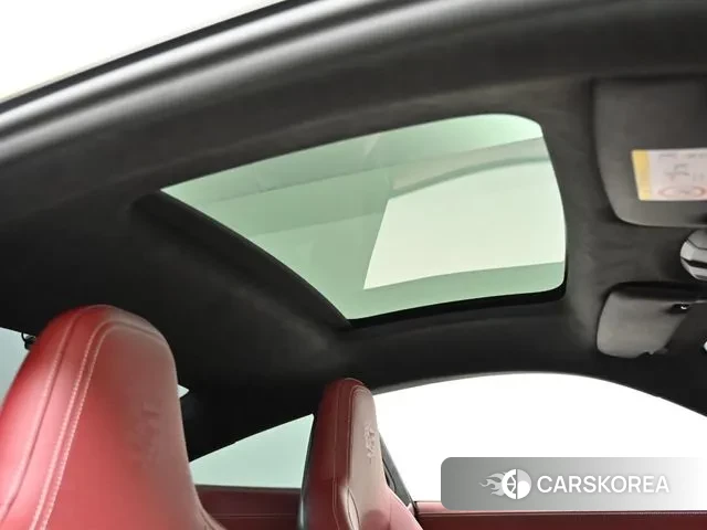 Porsche 911(992) id 3585424 из Кореи 10