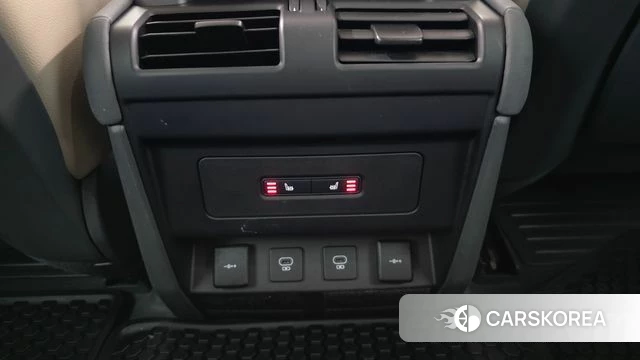 Land Rover Defender (L663) id 4195721 из Кореи 10