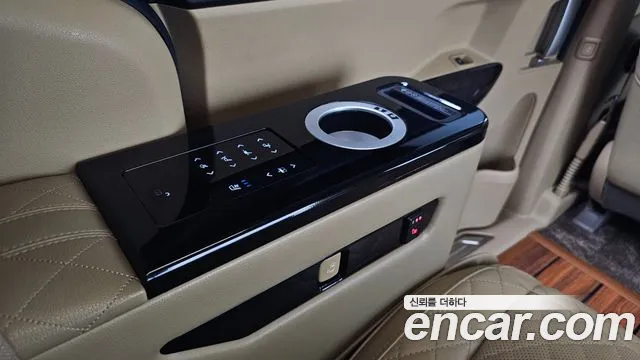 Kia The New Carnival id 2850342 из Кореи 10