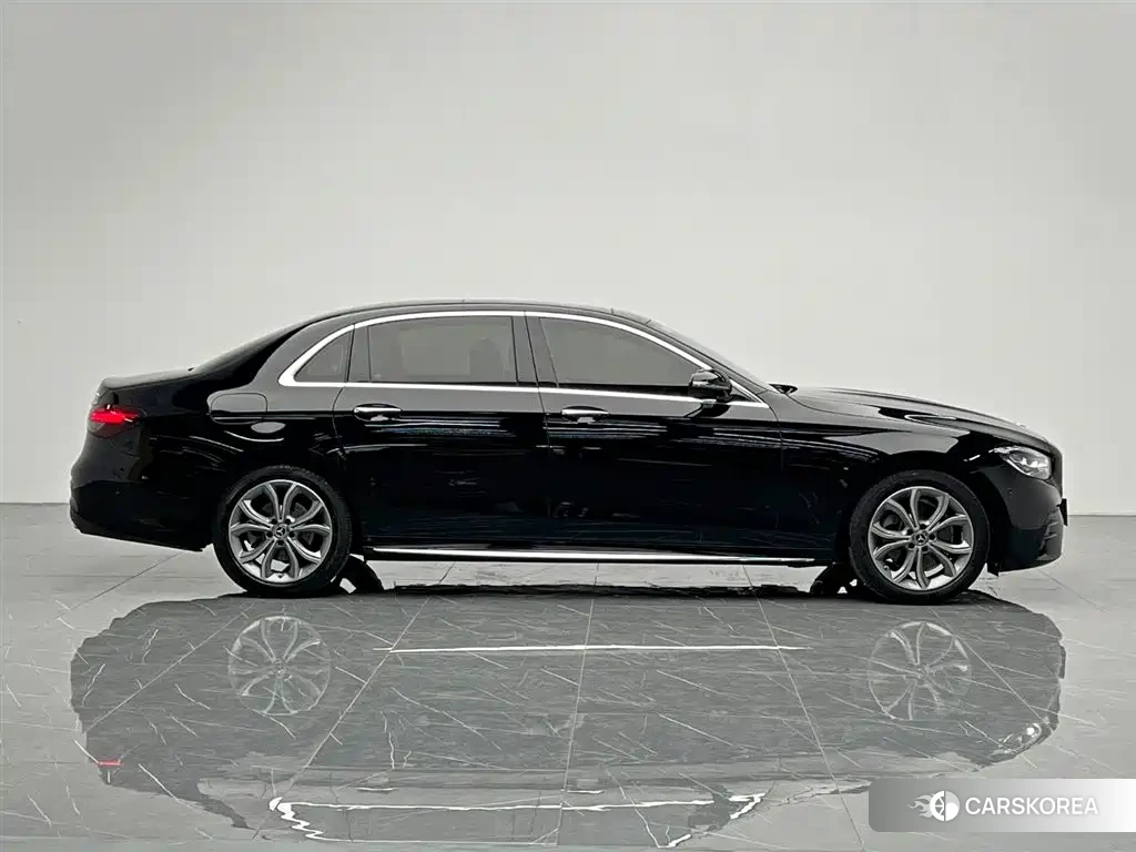 Mercedes-Benz E-Class id 4576468 из Китая 10