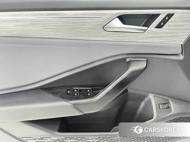Volkswagen Sagitar id 4314360 из Китая 10
