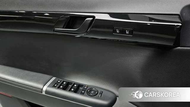 Hyundai Grandeur (GN7) id 3953441 из Кореи 10