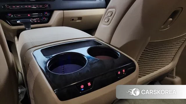 Kia The New Carnival id 3748354 из Кореи 10