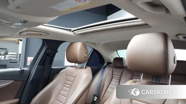 Mercedes-Benz E-Class W213 id 3636790 из Кореи 10