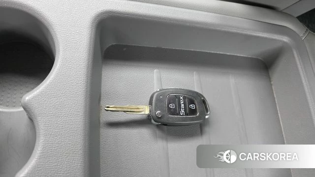 Hyundai The New Grand Starex id 4377582 из Кореи 10