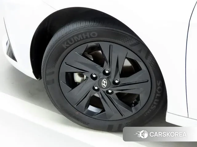 Hyundai Avante Hybrid (CN7) id 3338801 из Кореи 10