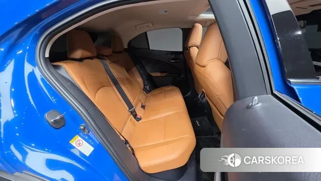 Lexus UX250h id 3270048 из Кореи 10