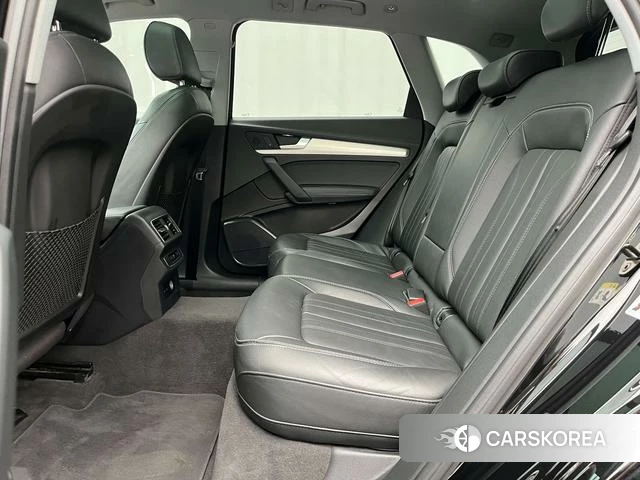 Audi Q5L id 4263928 из Китая 10