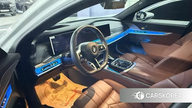 BMW 7 Series (G70) id 3841407 из Кореи 10