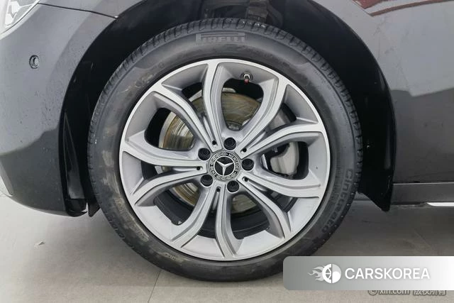 Mercedes-Benz E-class id 4257874 из Китая 10