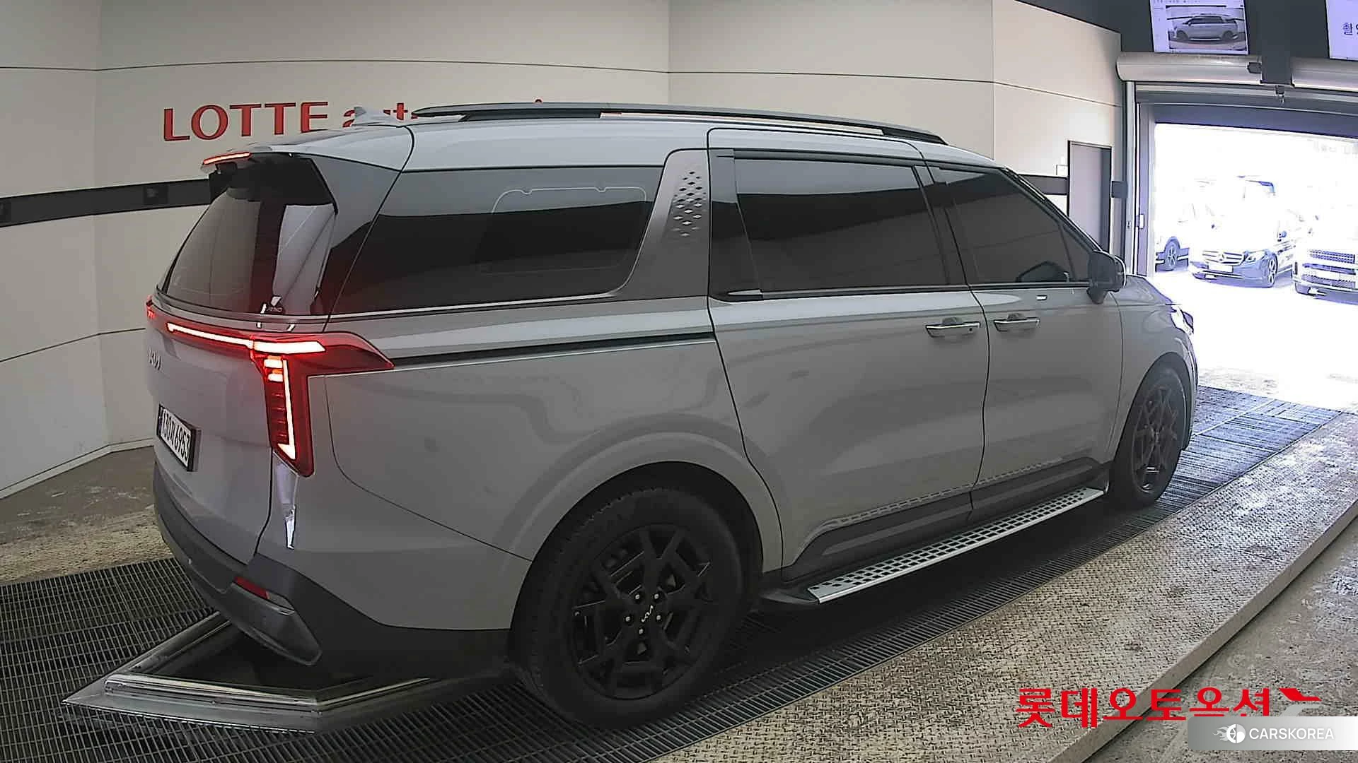 Kia Carnival id 3882084 из Кореи 10