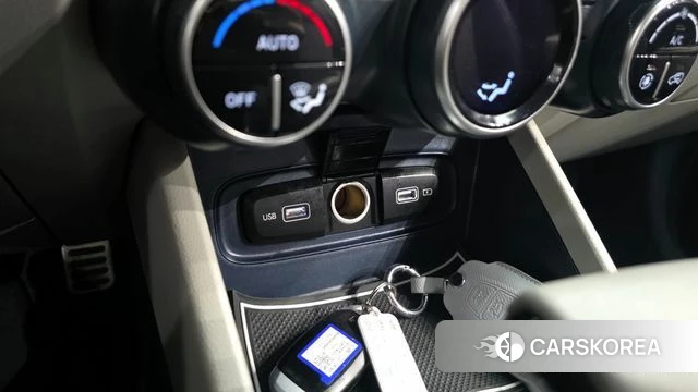 Hyundai Venue id 3910395 из Кореи 10