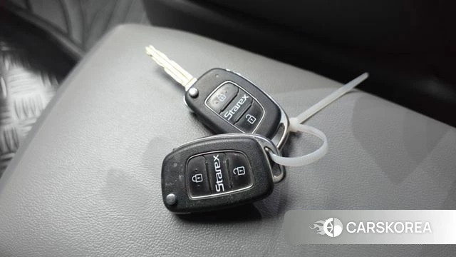 Hyundai The New Grand Starex id 4520389 из Кореи 10