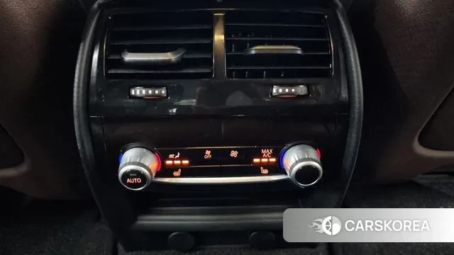 BMW 5 Series (G30) id 3672921 из Кореи 10