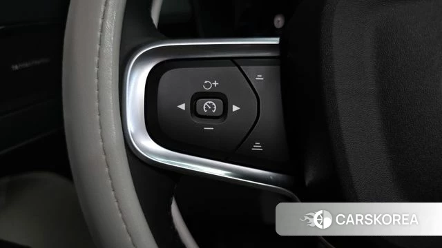Volvo XC40 id 4792102 из Кореи 10