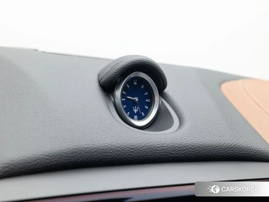 Maserati Ghibli id 2063299 из Кореи 10