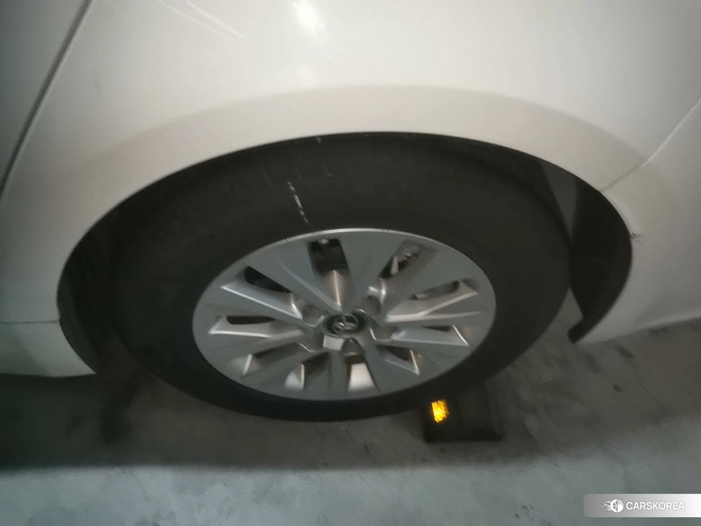 Toyota Corolla id 4510486 из Китая 10