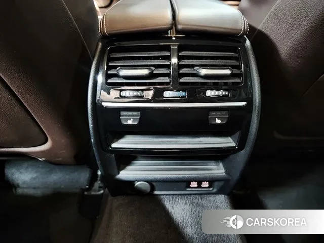 BMW 5 Series (G30) id 3197877 из Кореи 10