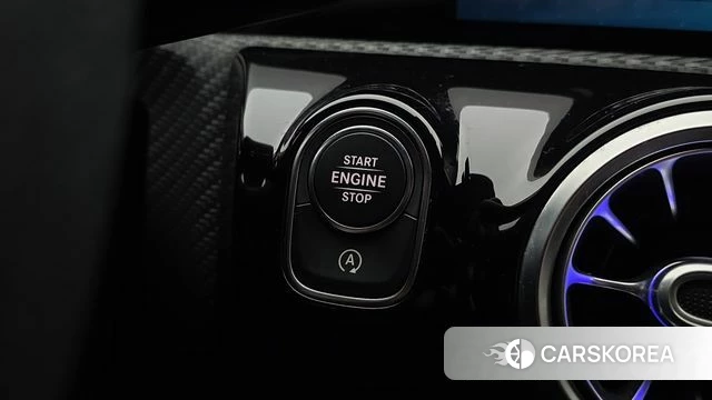 Mercedes-Benz A-Class W177 id 4262794 из Кореи 10