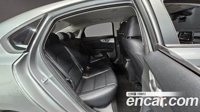 Kia Come New K3 id 2677728 из Кореи 10