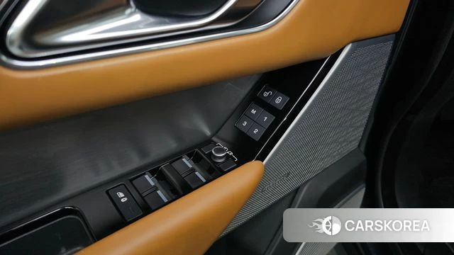 Land Rover Range Rover Velar id 4465655 из Кореи 10
