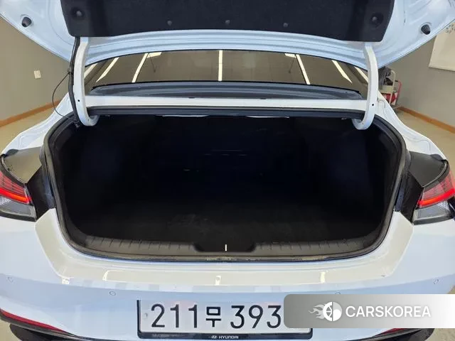 Hyundai Avante (CN7) id 3717503 из Кореи 10