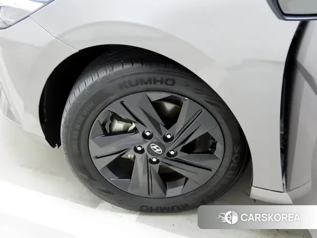 Hyundai Avante Hybrid (CN7) id 3732747 из Кореи 10