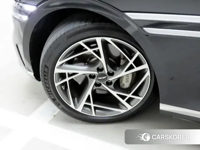 Genesis G90 (RS4) id 3472795 из Кореи 10