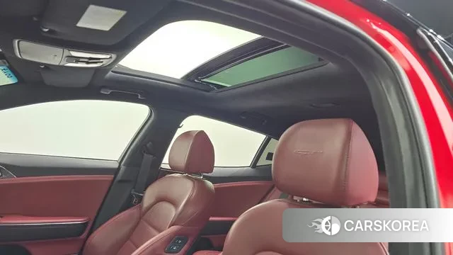 Kia Stinger id 3418090 из Кореи 10