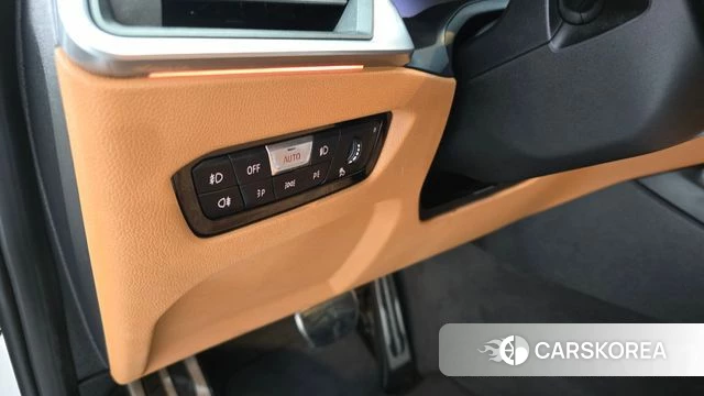 BMW 3 Series (G20) id 4774503 из Кореи 10
