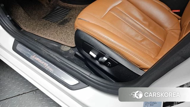 BMW 5 Series (G30) id 4477584 из Кореи 10
