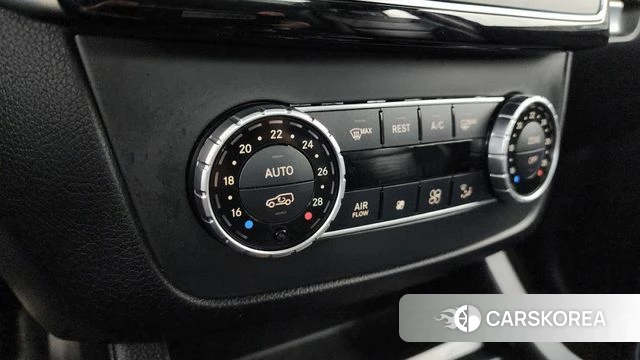 Mercedes-Benz GLE - Class W166 id 3911874 из Кореи 10