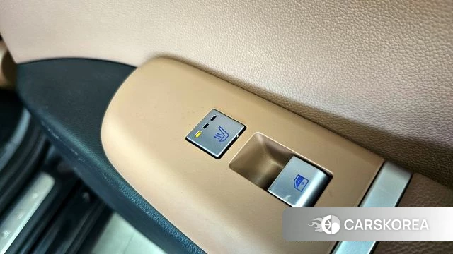 Hyundai Grandeur (GN7) id 3786846 из Кореи 10