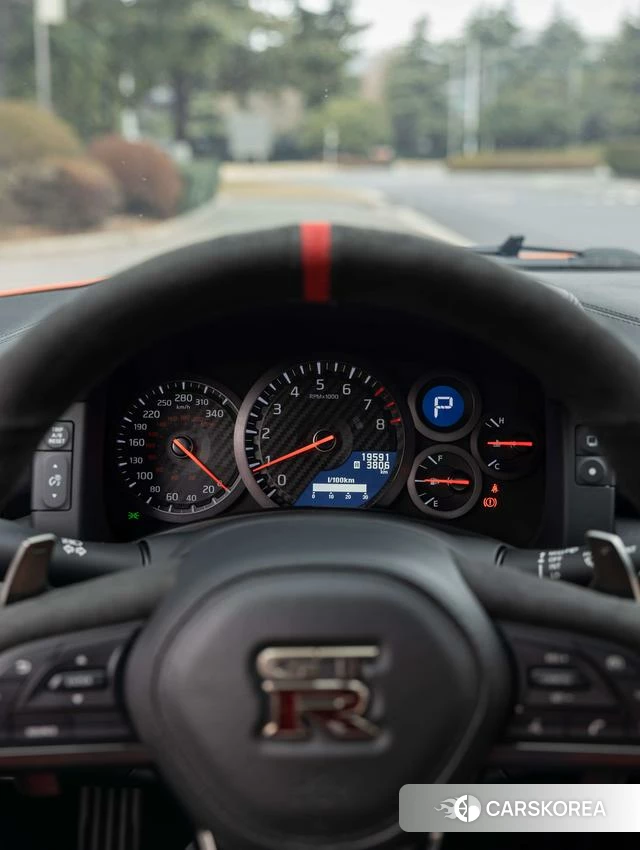 Nissan GT-R id 4239671 из Китая 10