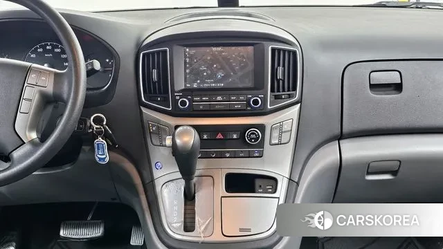 Hyundai The New Grand Starex id 3703540 из Кореи 10