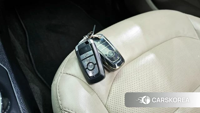 Ford Explorer id 3853962 из Кореи 10