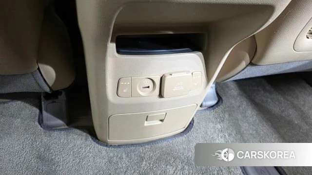 Kia All New Carnival id 4536825 из Кореи 10
